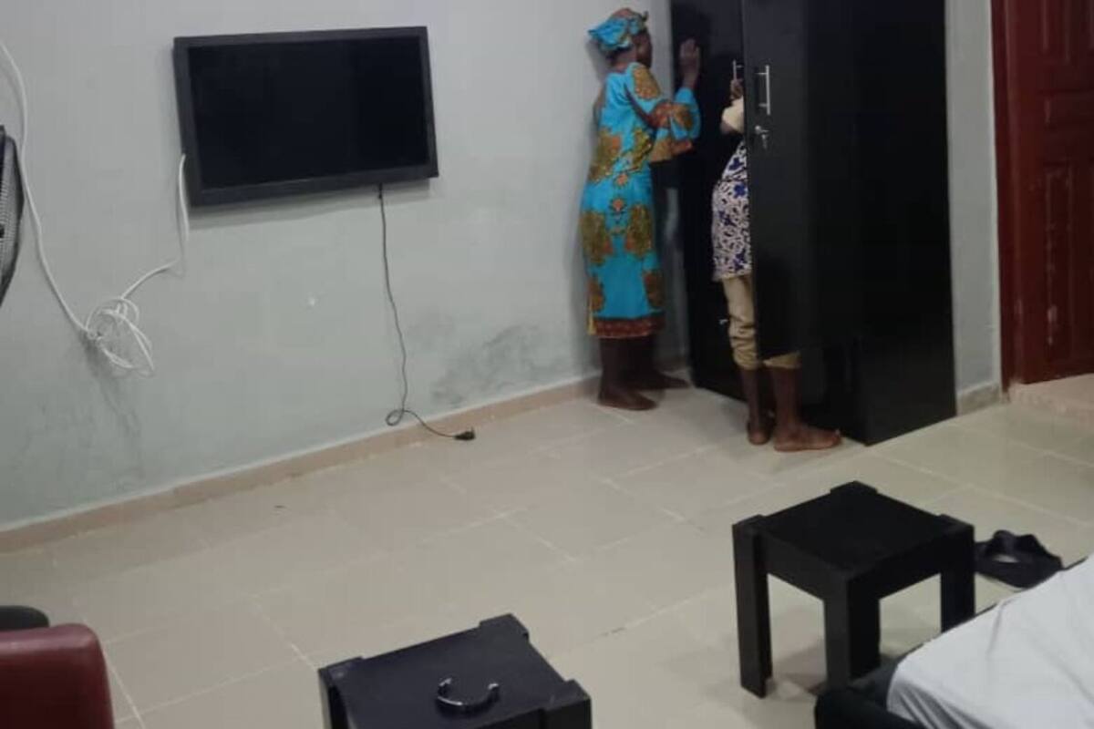 Premium Apartment | 2 bedrooms, iron/ironing board, free WiFi