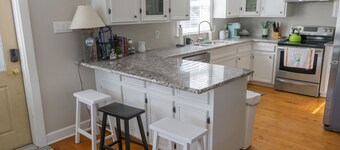 Perfect historic location between beach and strand