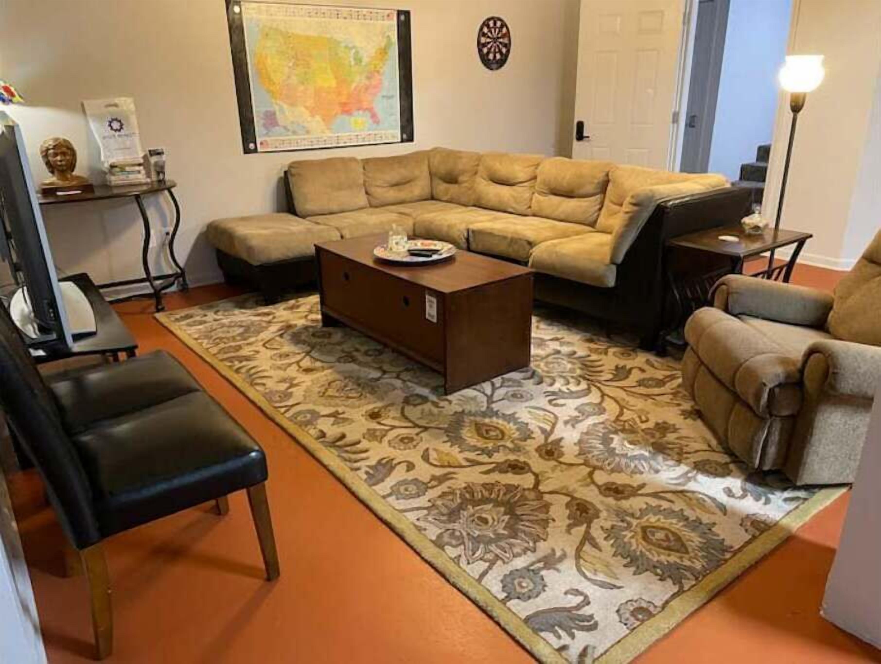 Downtown Minot Contemporary 2bd Apartment