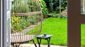Unclassified image, 5 of 30, button - Beautiful Three Bed Abode Near Dollis Hill (London)