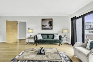 Lägenhet Basic - flera sängar | Vardagsrum | Tv