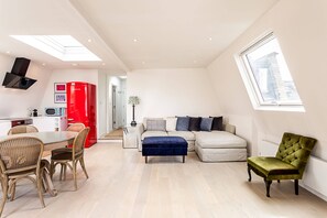 Basic Apartment, Multiple Beds | Living area | TV - Bright and Spacious Penthouse With Terrace (London)