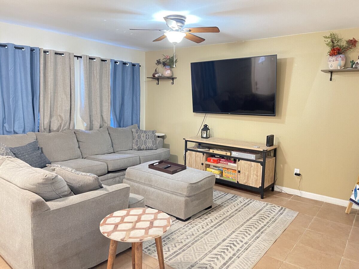 Casa Topaz - Cul-de-Sac Home Close to Amenities