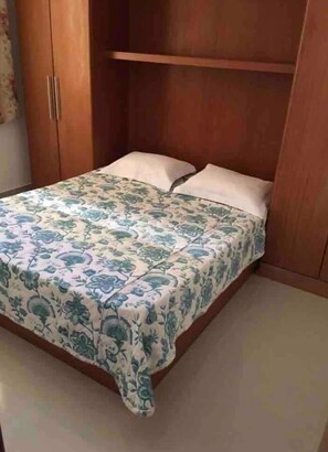 2 dormitorios, tabla de planchar con plancha, wifi y ropa de cama