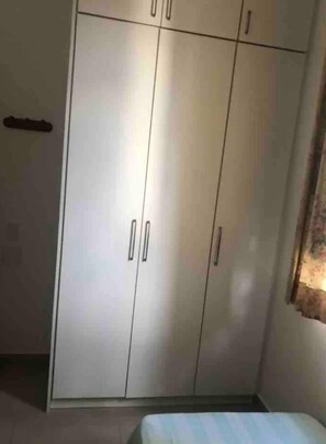 2 bedrooms, iron/ironing board, WiFi, bed sheets - Apartamento Quadra Praia (Copacabana Rio de Janeiro)