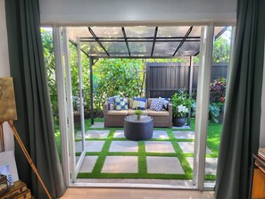 Interior - Brand NEW cottage with gorgeous patio (Miami)