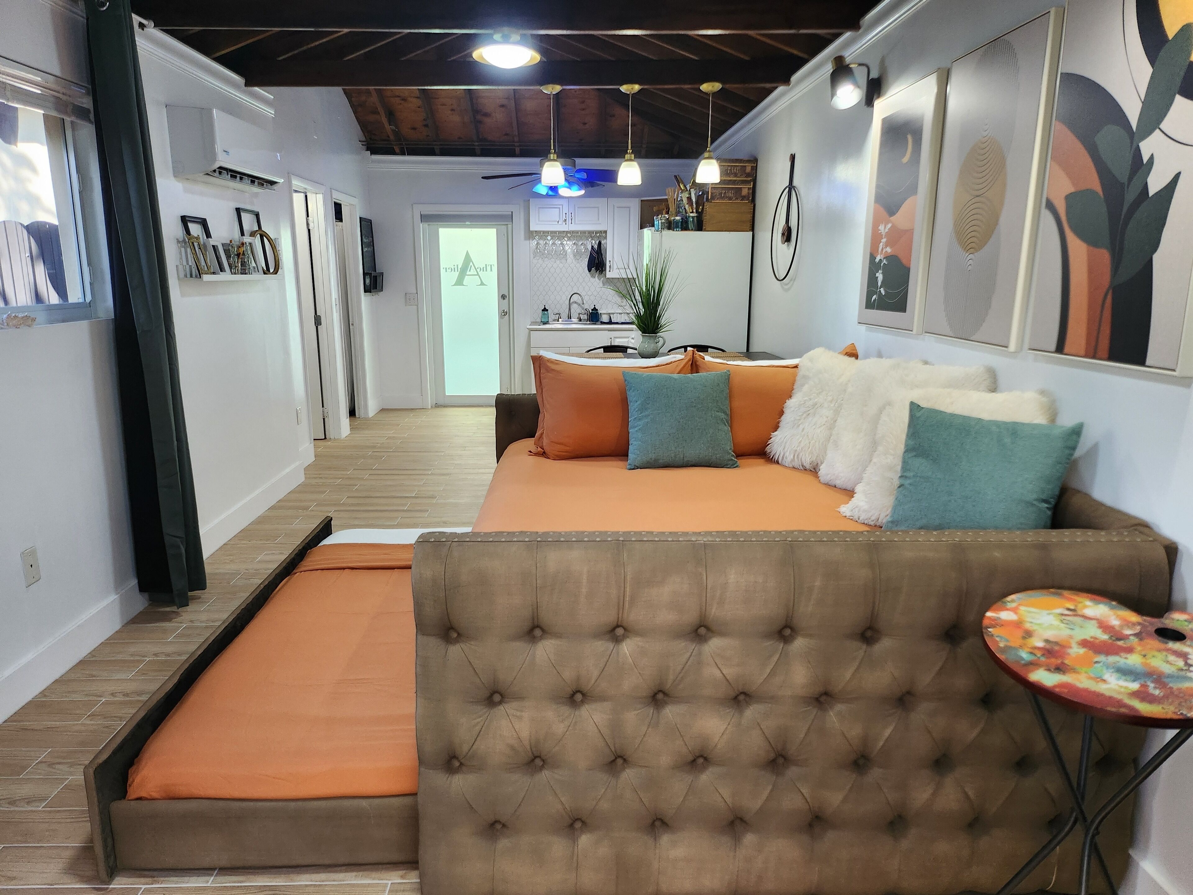 Iron/ironing board, travel crib, WiFi, bed sheets