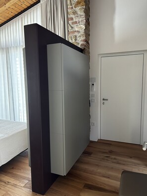 1 chambre, coffres-forts dans les chambres, bureau, Wi-Fi gratuit