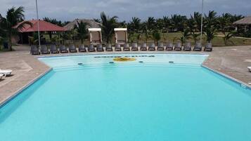 2 outdoor pools, open 9:00 AM to 9:00 PM, free pool cabanas