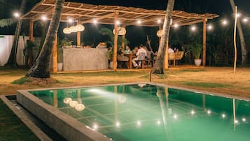 Utomhuspool