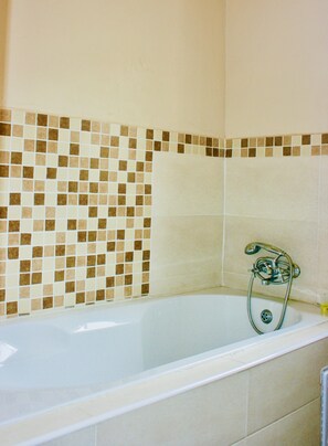 Classic Room | Bathroom