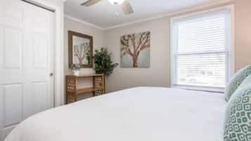 4 bedrooms, desk, iron/ironing board, travel crib