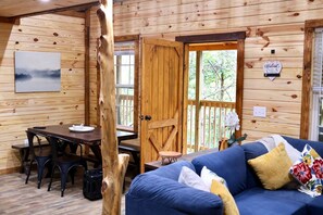 TV - 3 Cabins | 30+ | 3-Hot Tubs| DogOK | FirePit (Campton)