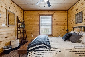 12 habitaciones, tabla de planchar con plancha, wifi y ropa de cama 