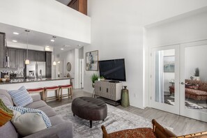 Smart-TV, Computerbildschirme, Drucker