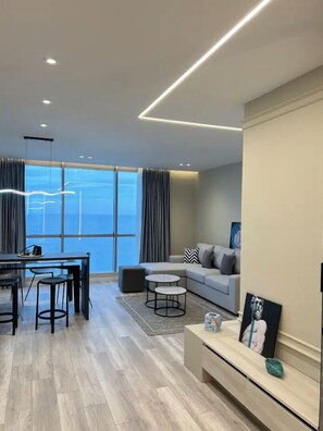 Apartment | Wohnbereich | Smart-TV