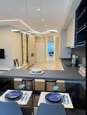 Apartment | Dining room