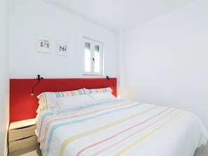 1 soveværelse, skrivebord, Wi-Fi