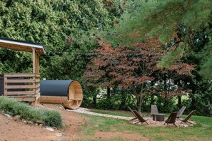 Property grounds - Winter Getaway|Hot tub|OUTDOOR SAUNA|Fireplace|Fire-pit| (Willow Street)