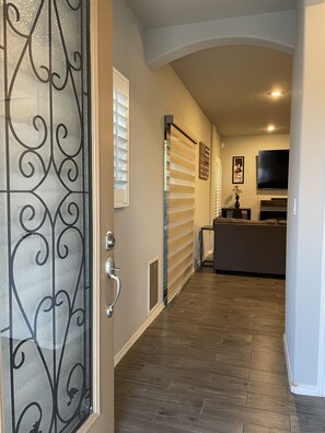 Interior - The Boulder Retreat (El Paso)