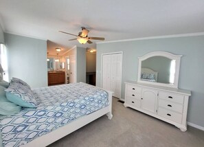 2 bedrooms, free WiFi, bed sheets, wheelchair access