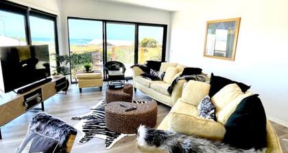 Number Thirty One Smiths Beach Phillip Island