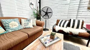 Fernseher, Kamin