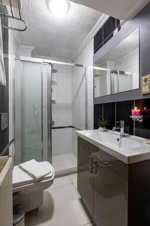 Bathroom - LINNGA HOTEL & SUITE (Istanbul)