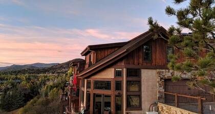 Stunning sunsets, mountain views, and minutes to the mountain.