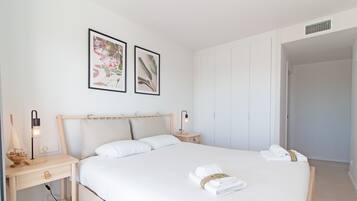 2 dormitorios, tabla de planchar con plancha, wifi gratis y ropa de cama