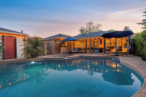 Outdoor pool - MidCentury Modern Wine Country Private Pool & Spa (Santa Rosa)