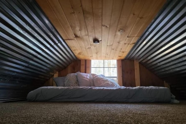 2 soverom, wi-fi (inkludert) og sengetøy