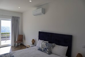 2 bedrooms, iron/ironing board, Internet, bed sheets