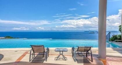 Unbelievable 3br Penthouse with amazing ocean views & private Rooftop patio