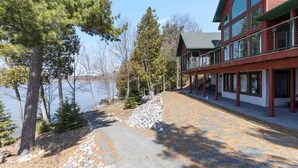 Property grounds - Welcome to Your Algoma County Lakeside Retreat! (Huron Shores)