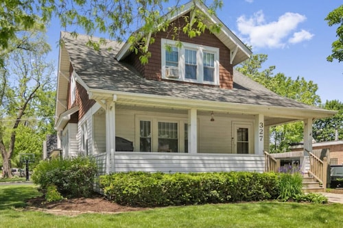 DT Libertyville Home w/ Arcade PacMan by Navy Base