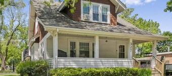 DT Libertyville Home w/ Arcade PacMan by Navy Base