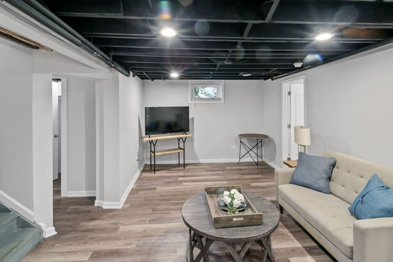 智能電視、電子遊戲、乒乓球設施