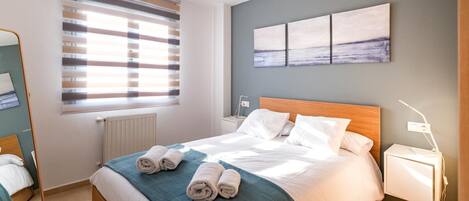 2 bedrooms, bed sheets