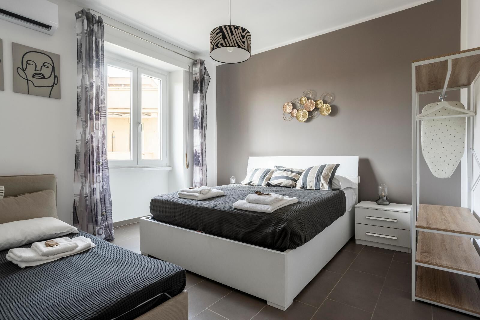 1 bedroom, iron/ironing board, travel cot, free WiFi