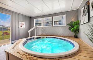 Interior - Relax This Spring   • Hot Tub • Steps to the Bay 109 (Blaine)