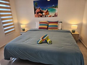 2 bedrooms, in-room safe, desk, iron/ironing board - Your Aruba Personal Paradise-Privacy, Pool, great location (Noord)