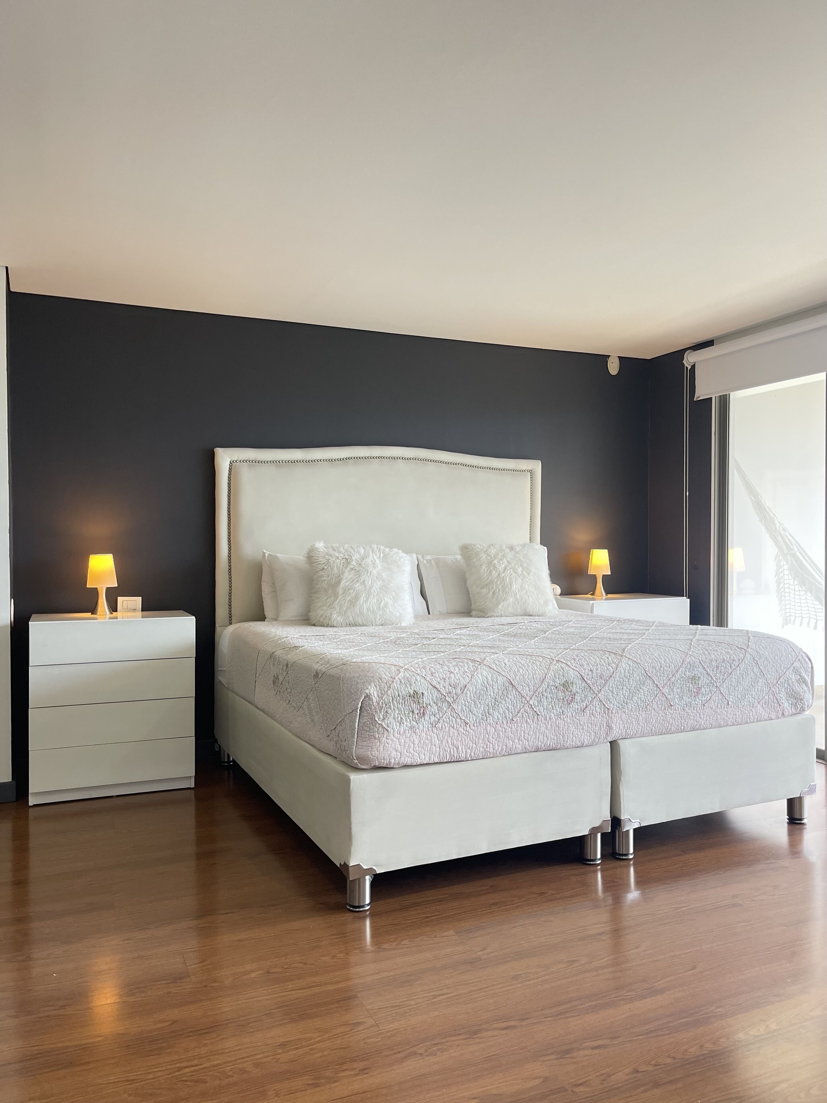 4 quartos, cofres nos quartos, Wi-Fi de cortesia, roupa de cama