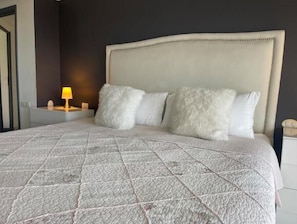 4 bedrooms, in-room safe, free WiFi, bed sheets