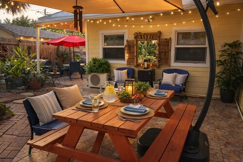 Botanical Beach Cottage