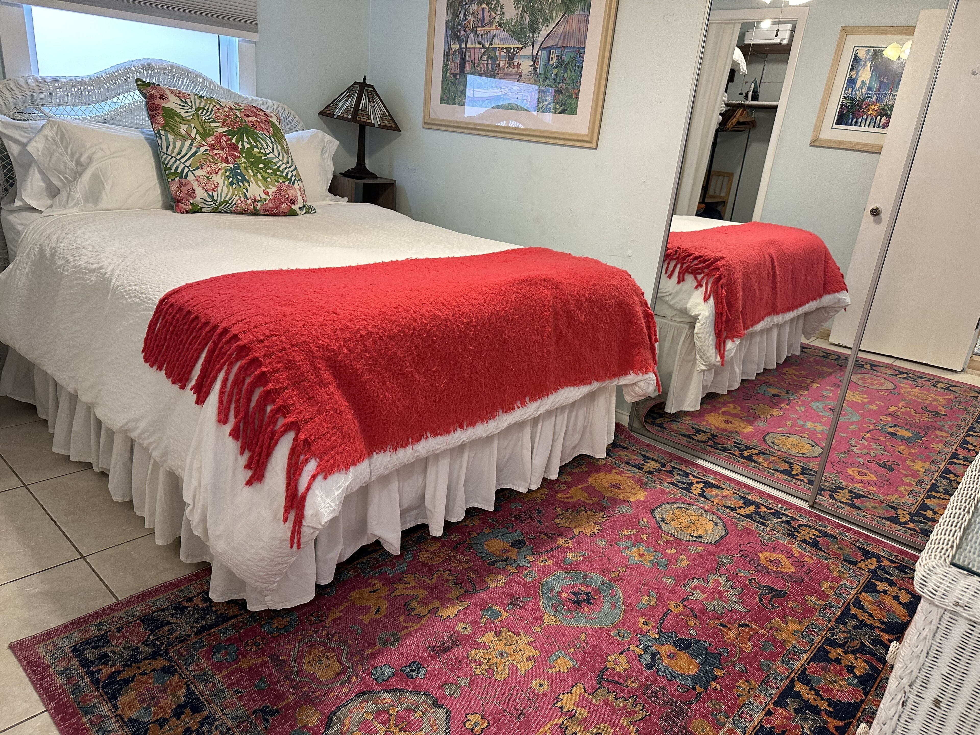 1 chambre, bureau, fer et planche à repasser, Wi-Fi gratuit