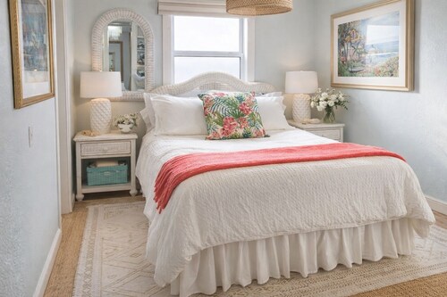 Botanical Beach Cottage