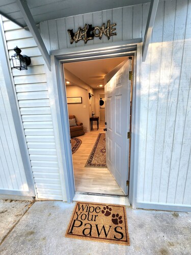 Bear's Den on Kodiak Court!