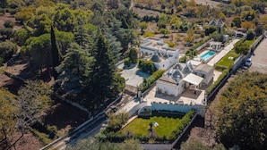Exterior - Traditional Apulian Trulli and Lamia with pool and jacuzzi (Martina Franca)