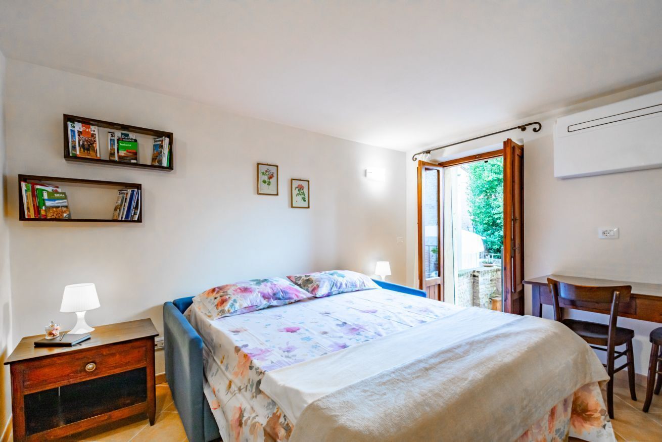 1 camera, ferro/asse da stiro, accesso a Internet